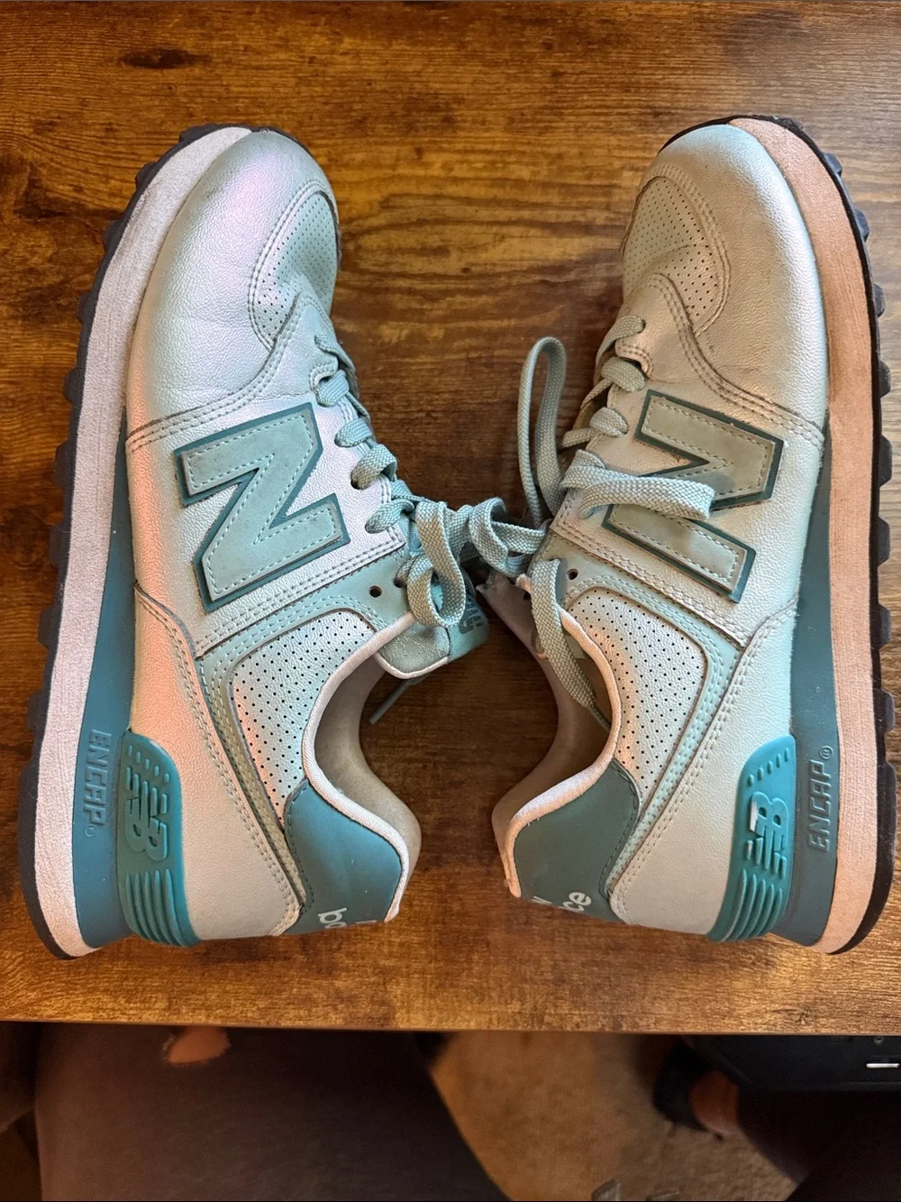 New Balance Women’s 574 Metallic Blue Size 8.5 Classic Sneaker